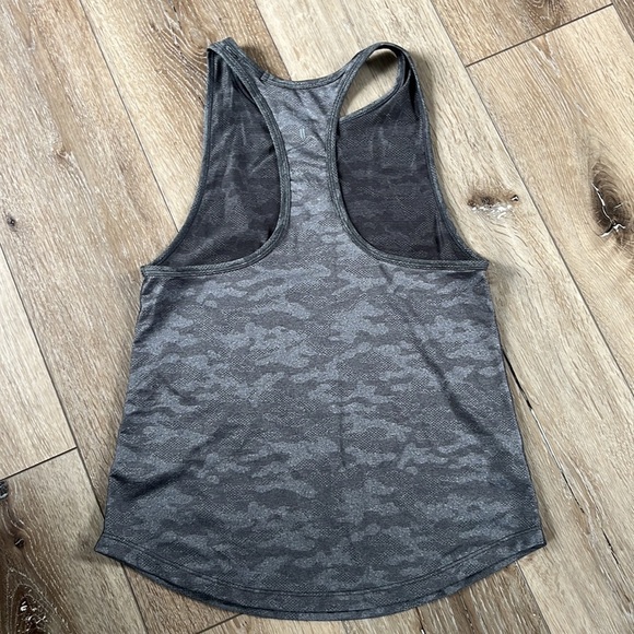 NoBull Gray Camo Racerback Lightweight Textured Tank - Picture 6 of 10